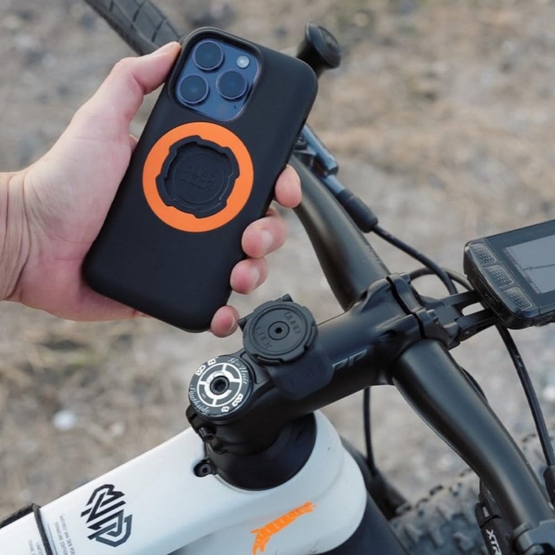QUAD LOCK Stem Cap Bike Mount Kit with MAG Phone Case for iPhone 16 Pro Max - Image 3